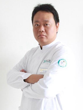 李力