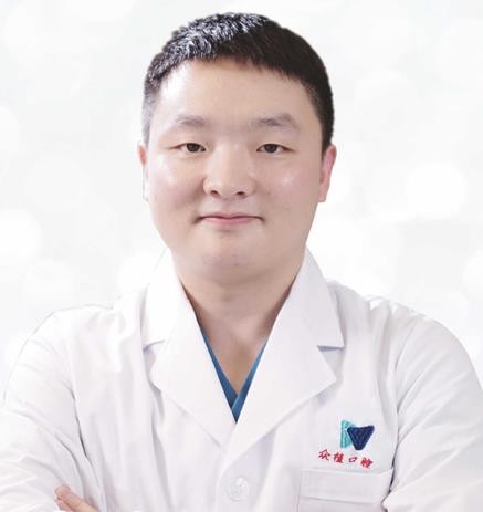 漯河眾植口腔門(mén)診部 劉世博